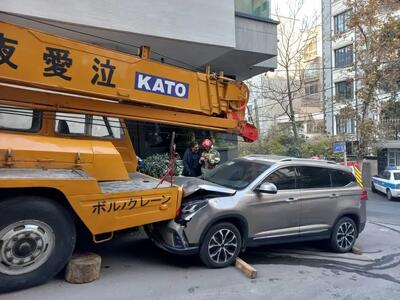  مرگ اپراتور جرثقیل در حادثه خیابان شریعتی