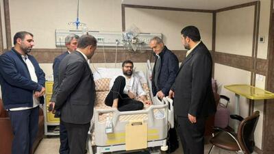  عیادت پزشکیان از سقاب اصفهانی