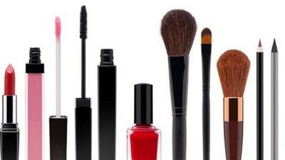  خطرهای مواد آرایشی چشم و سرمه‌های غیراستاندارد