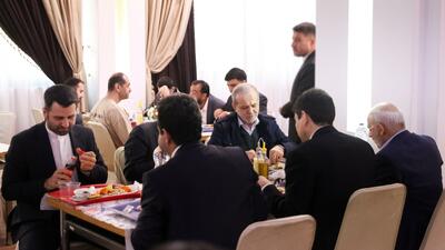  حضور رئیس‌جمهور در ناهارخوری کارکنان نهاد ریاست‌جمهوری