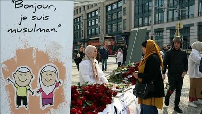  مخالفت وزیر کشور فرانسه با ممنوعیت حجاب برای نوجوانان
