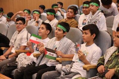  نقش طلایی فرهنگیان در پرورش نسل ایثارگر