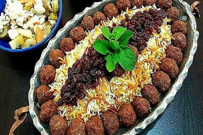  آموزش آشپزی / طرز تهیه رشته‌پلو یلدایی ؛ غذای نمادینِ گره‌زدن به خیر و برکت
