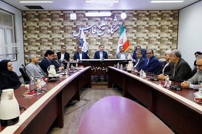  راه برون‌رفت از مشکلات، تکیه بر پژوهش و نخبگان دانشگاهی است