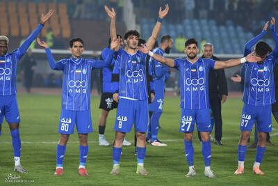  سورپرایز ساپینتو در رختکن بازی فولاد/ پاداش جالب استقلال برای برد قبل دربی