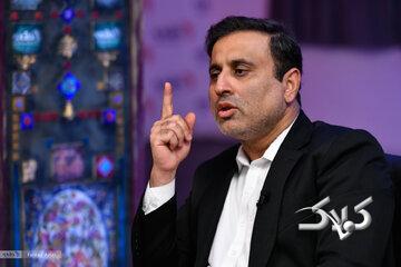  معین الدین سعیدی: نمایندگان عمدتاً درگیر مباحث فرعی و حاشیه‌ای هستند/ عباس‌زاده مشکینی: چرا مجلس با دیدن مشکلات معیشتی مردم حرکتی از خود نشان نمی‌دهد؟ - مجله اینترنتی کولاک