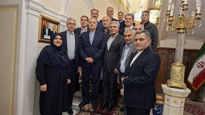  ملاقات هیات اقتصادی و تجاری لرستان با سفیر ایران در روسیه