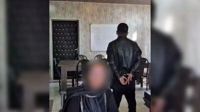  فیلم / بازداشت اراذل مزاحم یک مادر و دختر در جاده سه هزار