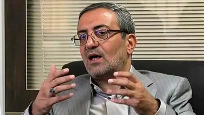  عباس پالیزدار با شکایت شاکی خصوصی و بر اساس حکم دادگاه دستگیر شد