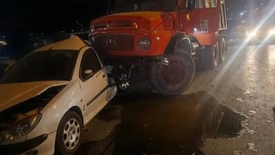  برخورد کامیون با 6 خودروی در شیراز 5 مصدوم بر جا گذاشت