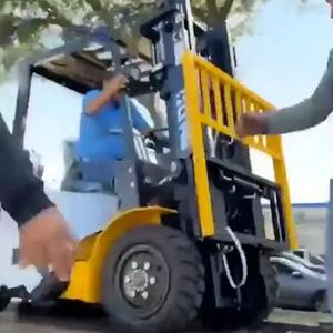 از واژگونی لیفتراک تا تصادف موتور سیکلت با شیشه