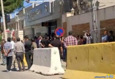  تجمع کارگران «پویا نخ» در اعتراض به بلاتکلیفی