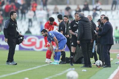  با این عارف و بی آن عارف، استقلال در صدر به‌سوی دربی