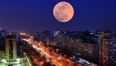  طلوع سومین اَبَرماه سال و همنشینی با سیاره سبز-آبی در سایه آلاینده‌های مزاحم هوا