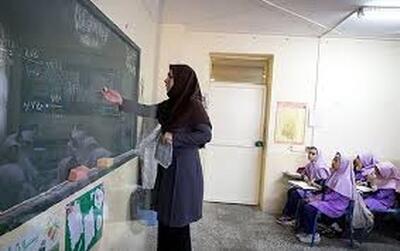  فیش حقوقی‌ باورنکردنی یک معلم با مدرک دکتری خبرساز شد