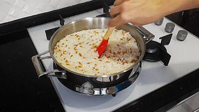  طرز تهیه پلو قد کشیده و مجلسی / راز پخت برنج سفید با عطر و بوی زیاد