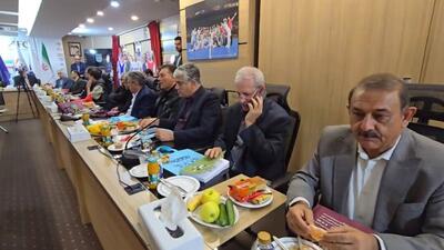  حواشی مراسم رونمایی از کتاب راهنمای جامع حقوق فوتبال