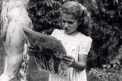  عکس| «شهناز پهلوی» پشت فرمان خودروی لوکس «محمدرضا پهلوی»؛ دهه ۲۰