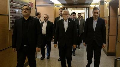  تاکید معاون اول رئیس‌جمهور بر لزوم بازنگری در قوانین بیمه