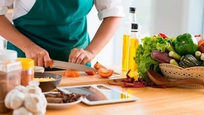  مقایسه هزینه بیرون‌بر با پخت خانگی برای چهار وعده رایج