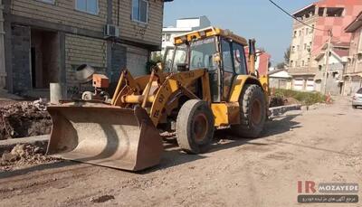  حراج 4 دستگاه  خودرو و 2 دستگاه موتورسیکلت مازاد (شهرداری) شامل :  کامیون جرثقیل ،بیل بکهو لودر