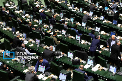  جلسه غیرعلنی مجلس برای بررسی لایحه دوفوریتی دولت درباره تبصره‌های بودجه سالانه