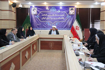  حضور فعال زنان در عرصه های اجتماعی و اجرایی خنثی کننده توطئه‌های دشمنان است