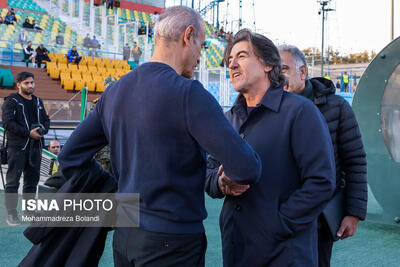  هدیه گل‌محمدی به استقلال برای داربی ۱۰۶