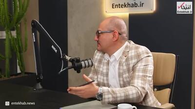  استاد دانشگاه تهران: رستگاری ایران در بی‌طرفی میان شرق و غرب است