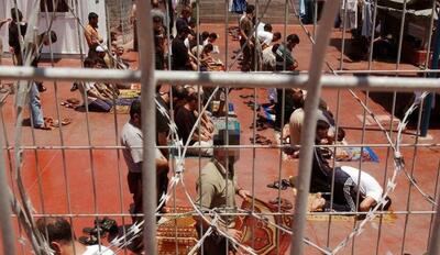  شکنجه، گرسنگی‌دادن و مجازات‌های جمعی زندانیان فلسطینی توسط اسرائیل/ یک اسیر پس از آزادی: هر دقیقه در زندان اکنون برابر یک سال عذاب است