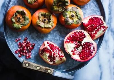  افزایش انسداد گوارشی ناشی از مصرف بی‌رویه «انار» و «خرمالو» در کودکان