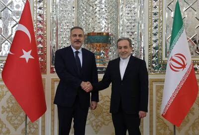  کسی که از مهار ایران استقبال می‌کند نمی‌تواند نقش میانجی یا واسطه را اجرا کند / ترکیه برای صرف نظر از گاز و بازار ایران به آمریکا امتیاز نمی‌دهد