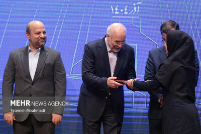  خبرنگار خبرگزاری مهر رتبه‌ دوم جشنواره رسانه‌ای بهارستان را کسب کرد