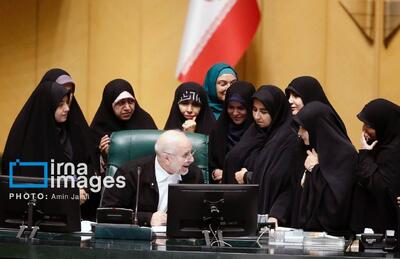  گردهمایی جنجالی نمایندگان زن مجلس کنار قالیباف