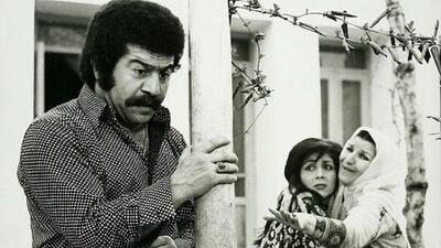  در گذر زمان/ تصویر دیده‌نشده از ستاره قبلِ انقلاب در خط مقدم جبهه