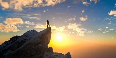  چگونه تغییرات پیدرپی می‌توانند حرفه‌ای را بسازند؟ روایت یک کارشناس روابط‌عمومی - شارا