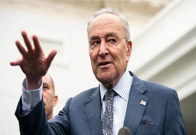  رهبر اقلیت مجلس سنای آمریکا: ترامپ قدرت اعلام جنگ علیه ونزوئلا را ندارد