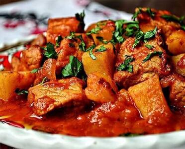  راز خوشمزگی تاس‌کباب سنتی به روش تهرانی