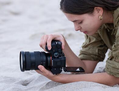  سونی از دوربین هیبریدی تمام عیار A7 V رونمایی کرد