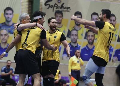  تیم بحران‌زده بد موقع گیر سپاهان افتاد