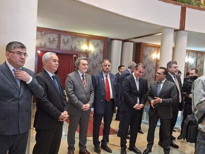  ماجرای تداوم رفت‌وآمدهای سطح بالا میان تهران و باکو 