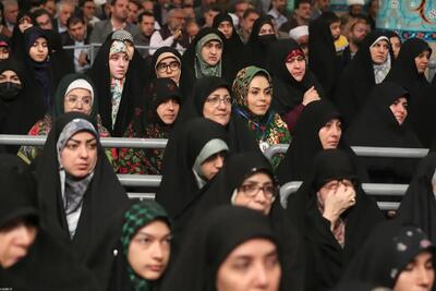  واکنش معاون زنان رئیس‌جمهور به توصیه رهبری درباره عبارت دوستت دارم (فیلم)