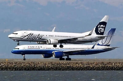  فرود هم‌زمانِ دو هواپیما صحنه‌ای کم‌نظیر و تماشایی ساخت