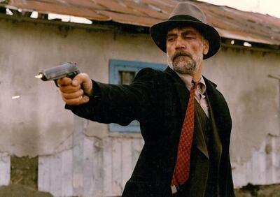  «هادی اسلامی» در کنار همسر و دخترش؛ سال ۵۴