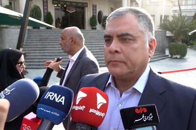  وزیر نفت: نرخ جدید بنزین تورم قابل توجهی ایجاد نمی‌کند / حذف سهمیه یارانه‌ای برای خودروهای دولتی