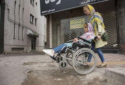 رؤیای دستیابی به ویلچر در کشاکش گرانی و ناکارآمدی دولت/ تورم و بی‌تدبیری، زندگی معلولان را زمین‌گیر کرده است | اقتصاد24