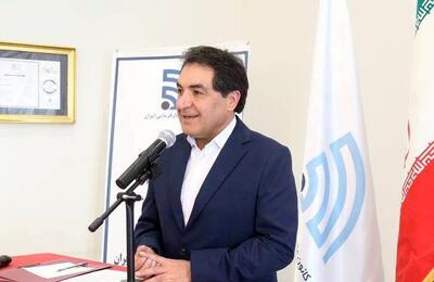  چرا حدود ۲ میلیون جوان بیکار مایل نیستند در کارخانه‌ها کار کنند و می‌خواهند در تاکسی‌های اینترنتی فعالیت کنند؟ در نتیجه ما مجبوریم از بیرون کارگر افغانی بیاوریم
