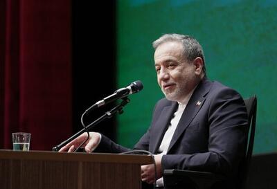  تشریح تحولات سیاست و روابط خارجی کشور توسط عراقچی در گردهمایی نمایندگان ولی فقیه و ائمه جمعه سراسر کشور