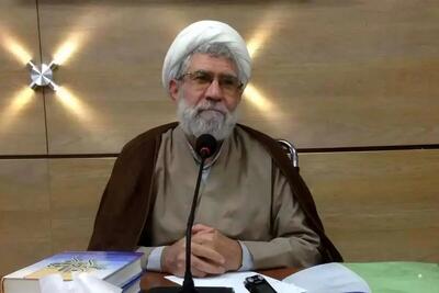  اشک‌های تمام نشدنی یک روحانی پس از شنیدن اهانت اردستانی به مقام حضرت فاطمه زهرا(س)
