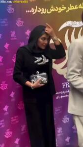  اکران مردمی فیلم عطرآلود با حضور هدی زین العابدین و پدرش + دانلود رایگان فیلم عطرآلود